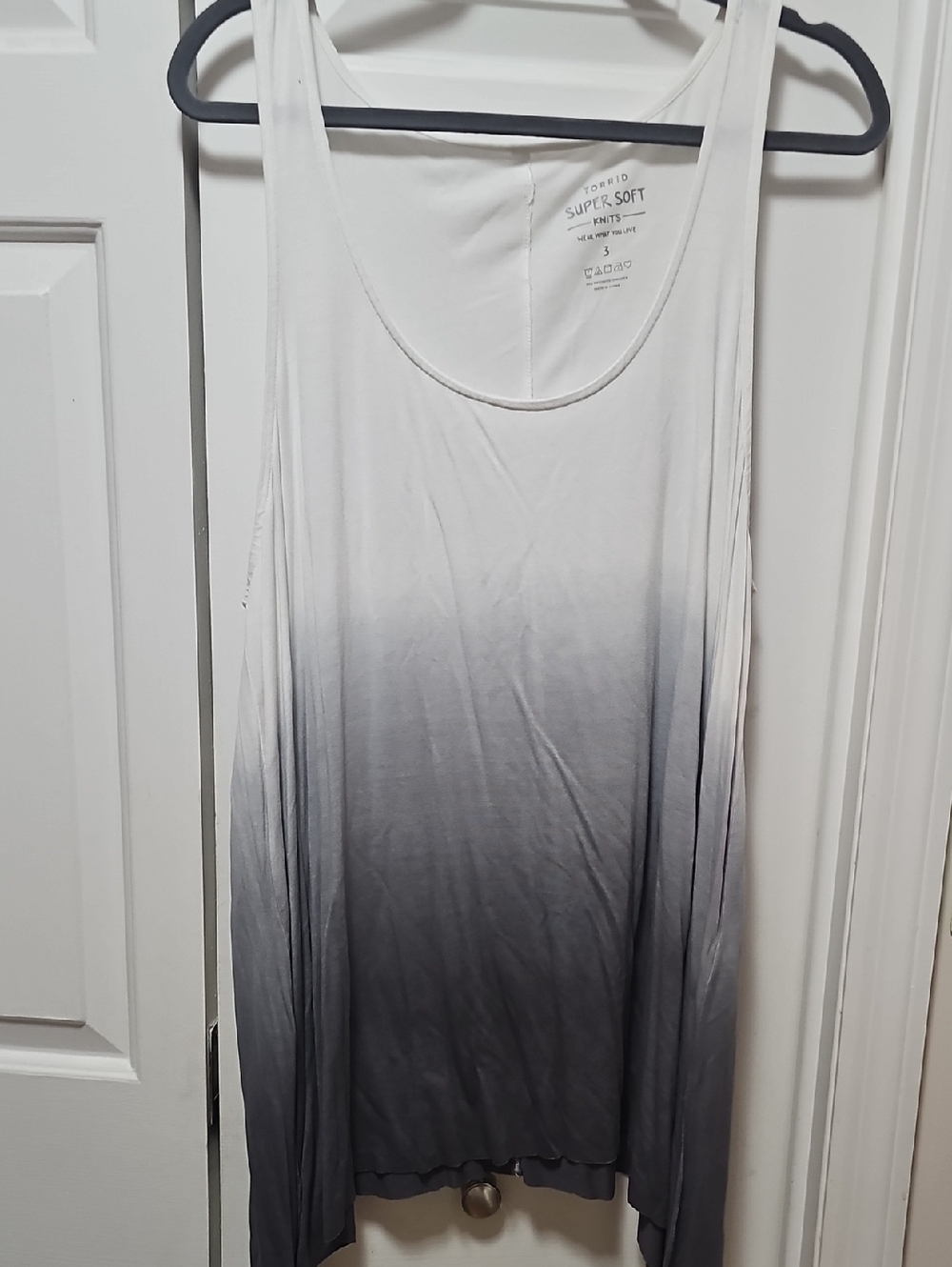 torrid White to Gray Ombre Scoop Tank